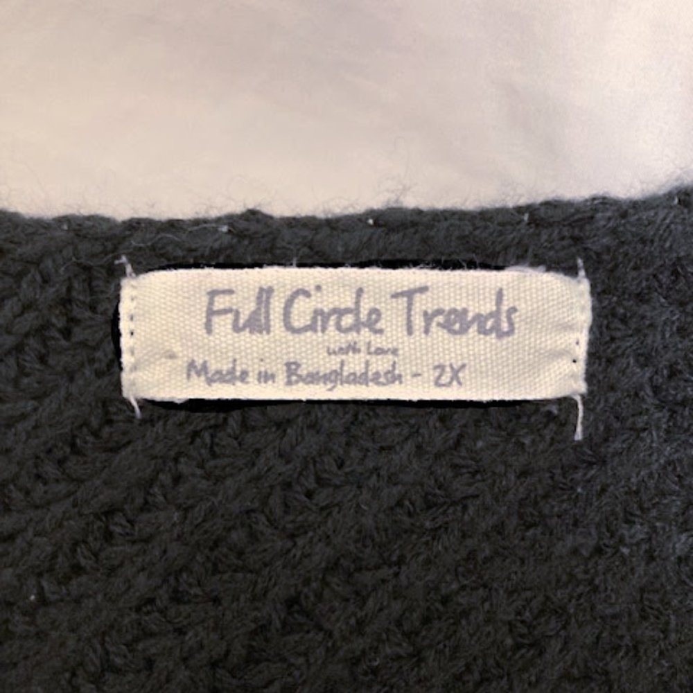 Plus Size | Striped Reversible Sweater - Picture 6 of 8